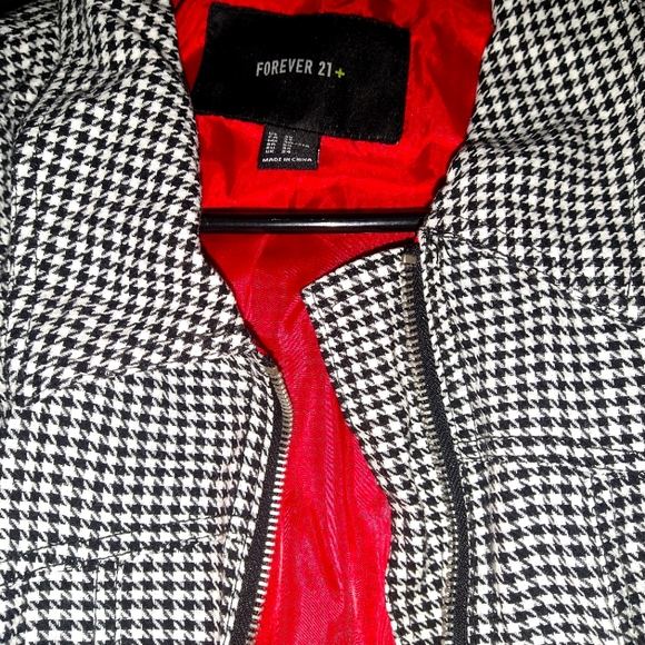 Checkered Jacket - Picture 2 of 3